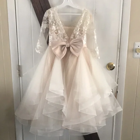 Size 8 formal pageant tule dress with 3/4 lace sheer sleeves Kids